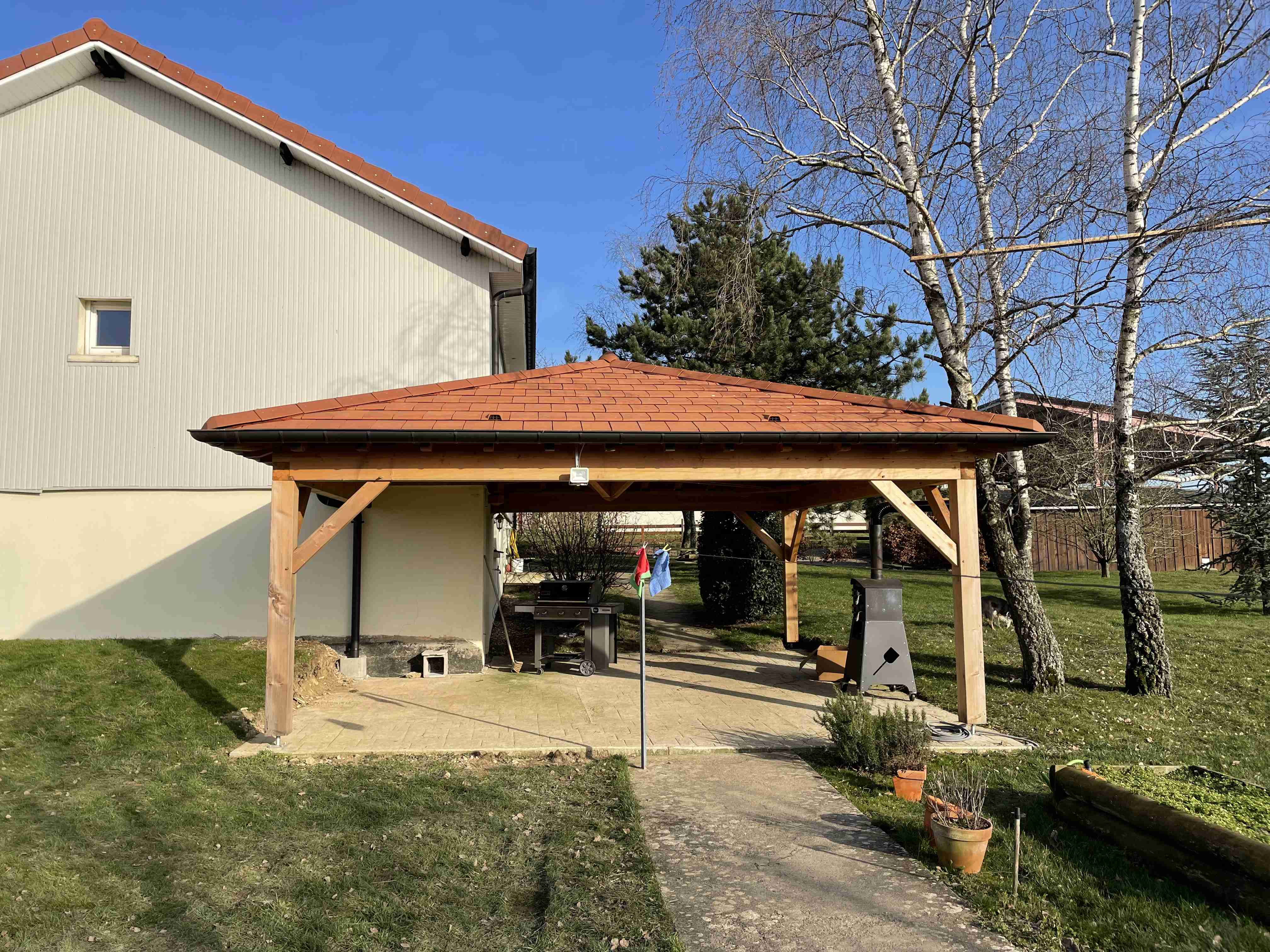 Projet Auvent charpente traditionnelle de chez espace toiture rénovation